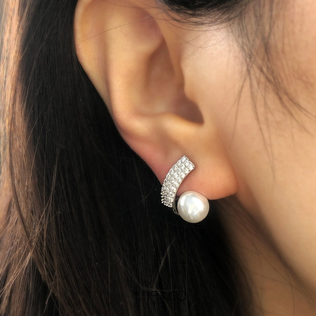 Pierced Moissanite Diamond 925 Silver Earring