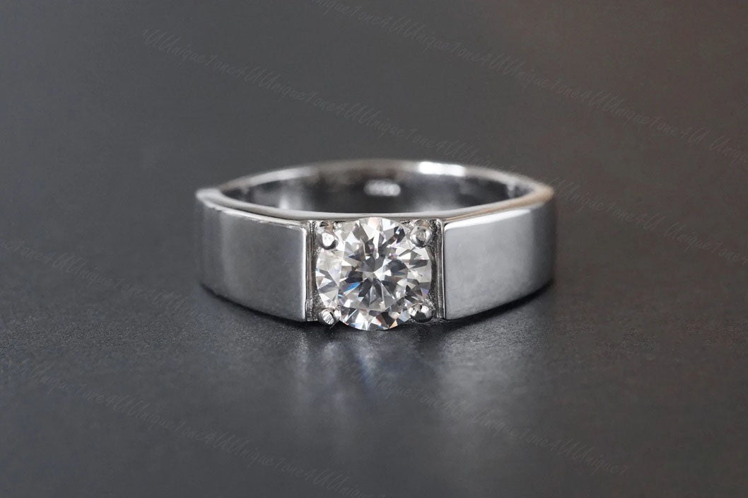 Gorgeous Moissanite 925 Silver Men's Ring