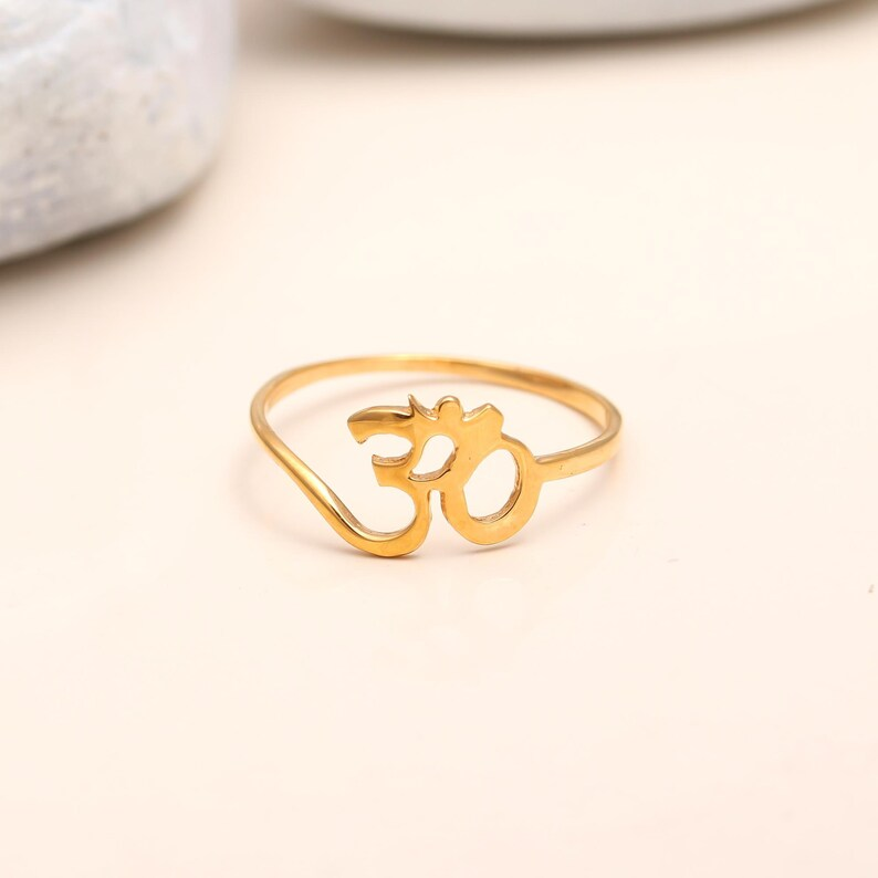 Om 925 Silver Ring