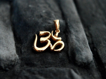 Om 925 Silver Necklace