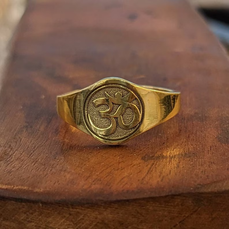 Om 925 Silver Ring