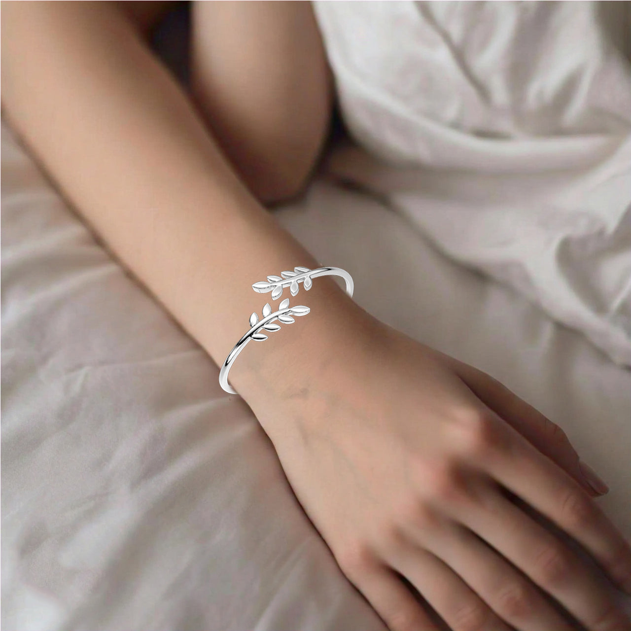 Leaf Bangle 925 Sterling Silver